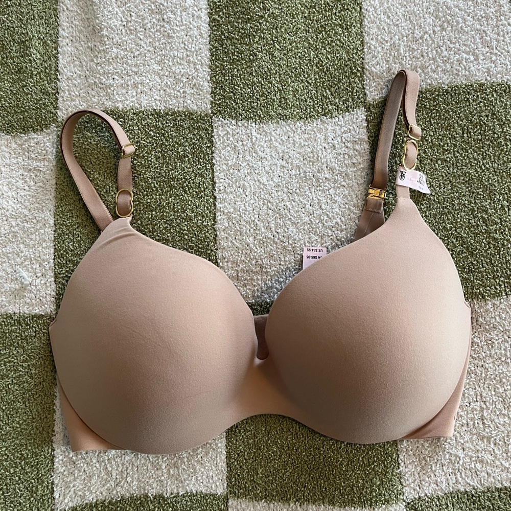 victoria’s secret nude bra